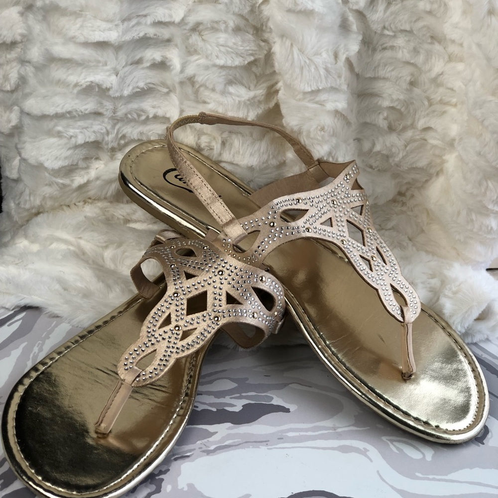 Sandals - Picture 2 of 3